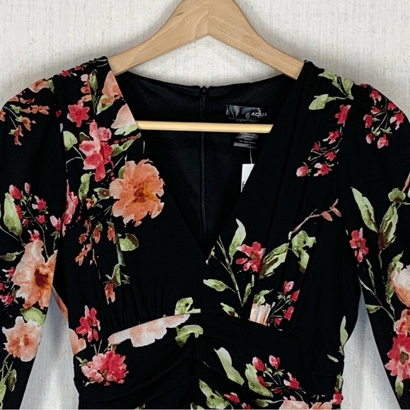 Aqua~NWT~Womens 3/4 Sleeve Deep V-Neck Black Feminine Floral Mini Dress~Sz XS‎ - Picture 3 of 15